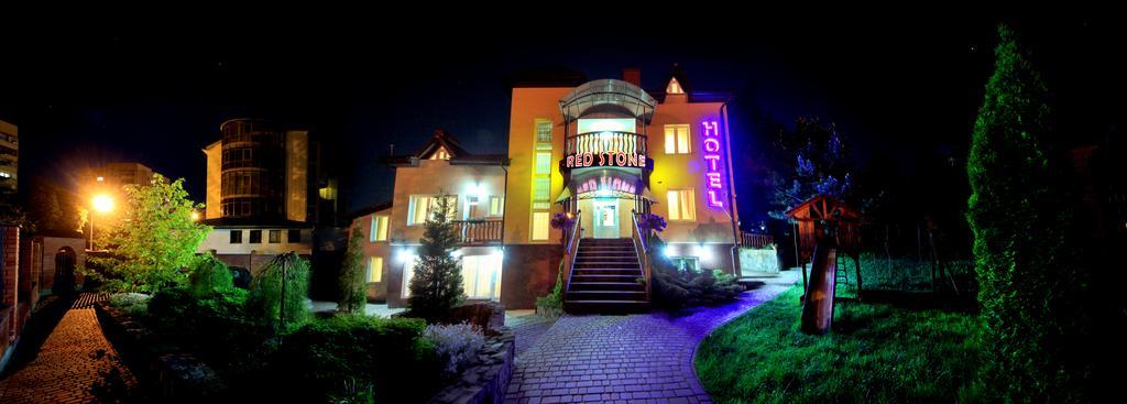Red Stone Hotel Truszkavec Kültér fotó