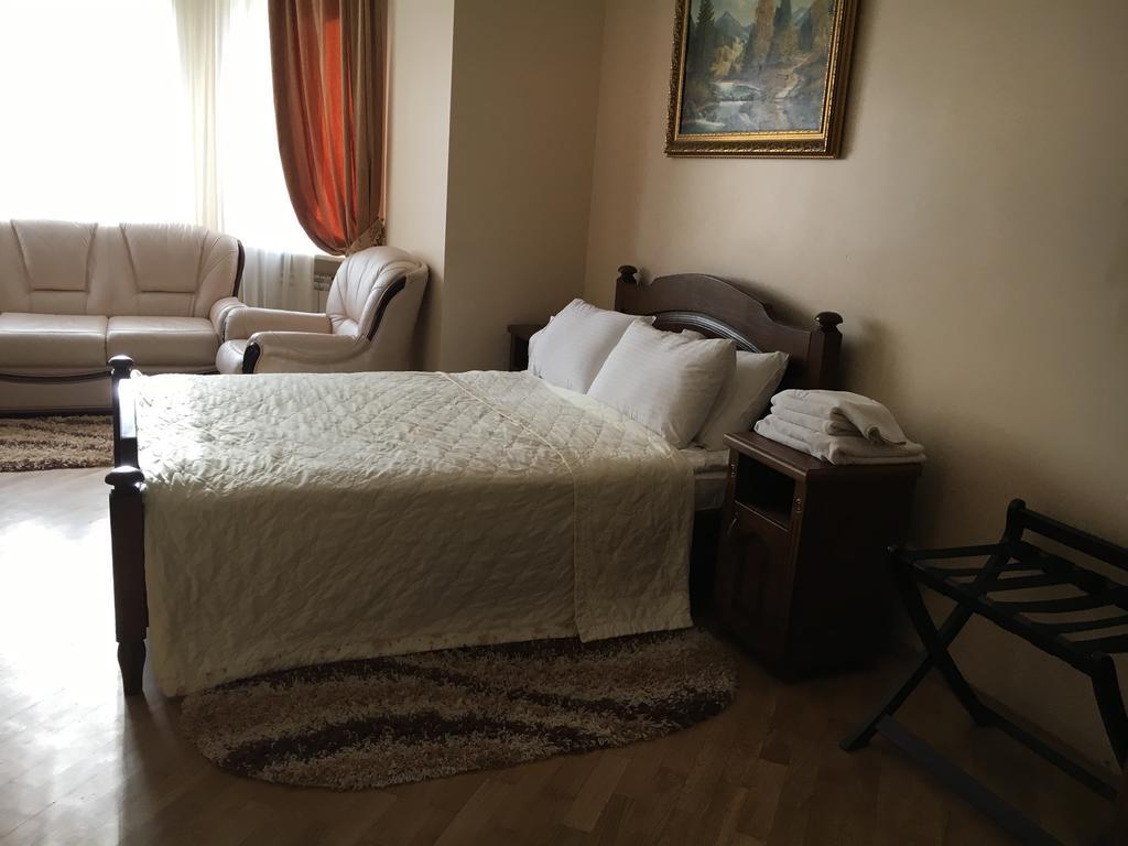 Red Stone Hotel Truszkavec Kültér fotó