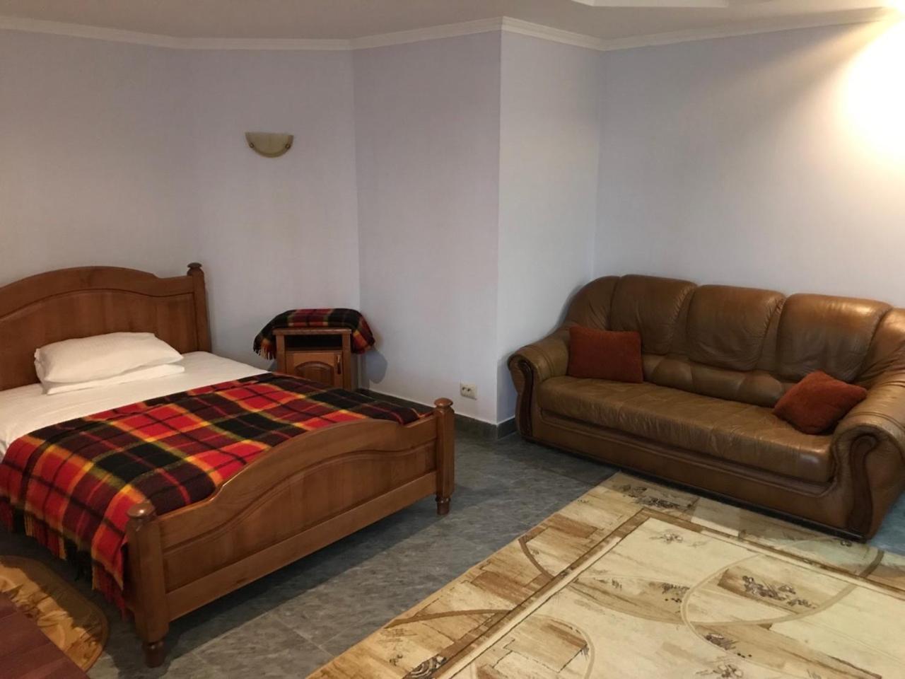 Red Stone Hotel Truszkavec Kültér fotó